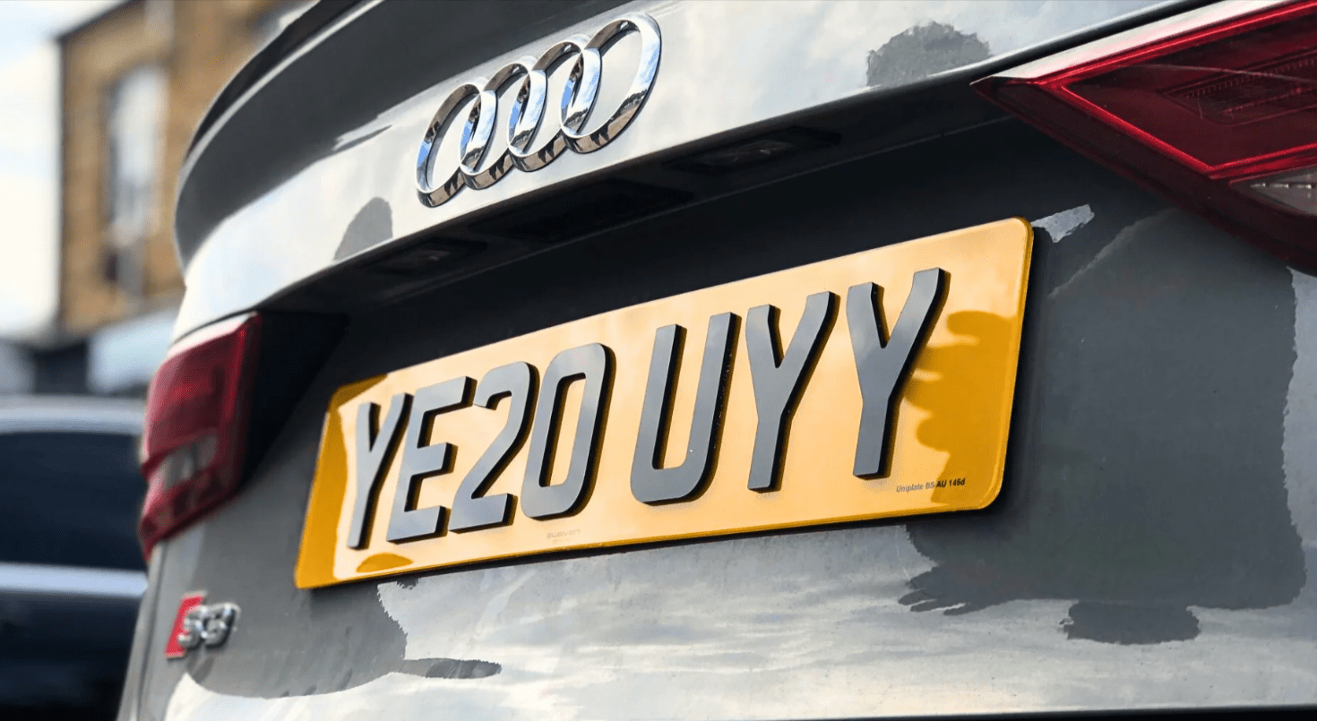 The Legality of 4D and 3D Number Plates in the UK